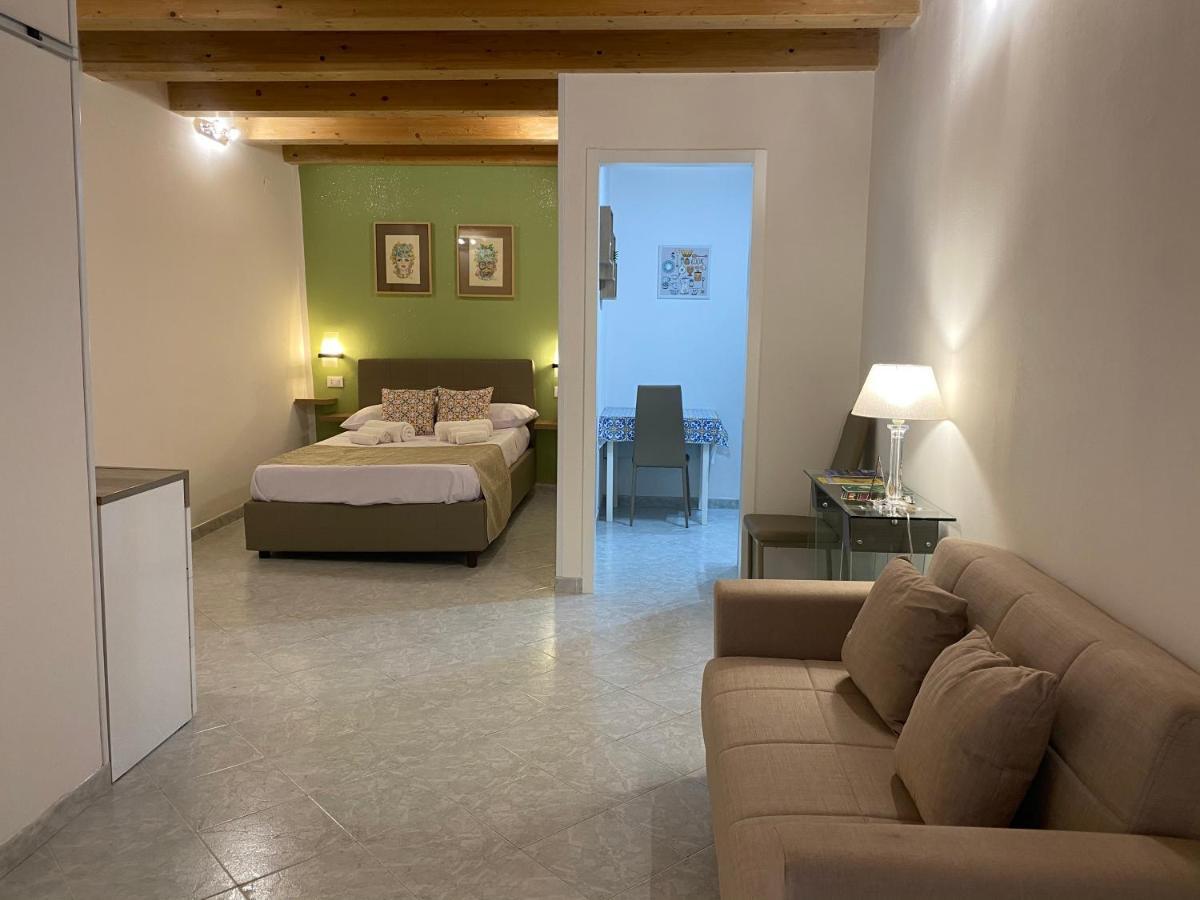 Tanto Di Cappello Home Palermo Exterior foto