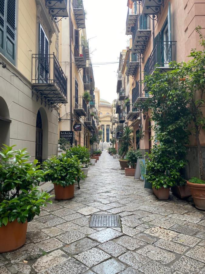 Tanto Di Cappello Home Palermo Exterior foto
